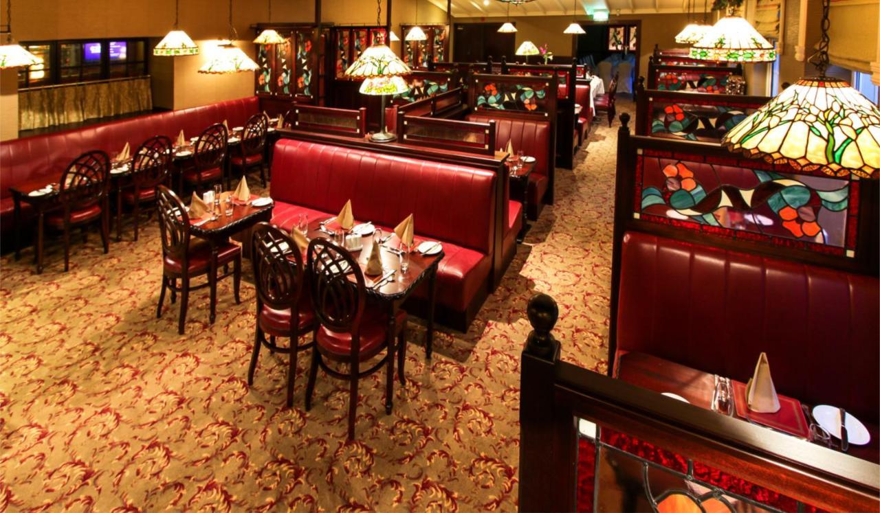 Seven Oaks Hotel คาร์โลว์ ภายนอก รูปภาพ